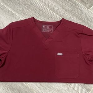 FIGS- men’s medium scrub top- BURGUNDY